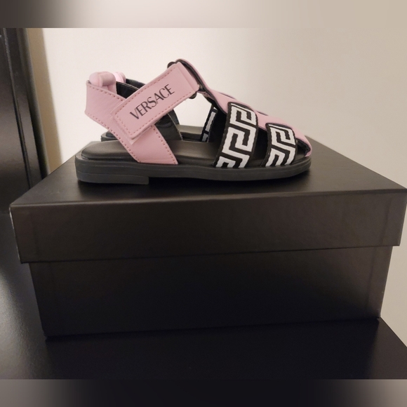 Versace Toddler Greca Sandals Size 24 (7 us) - Picture 3 of 7